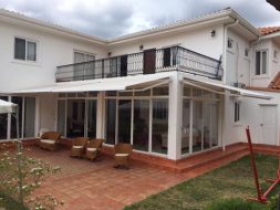 marquesinas retractiles para puertas