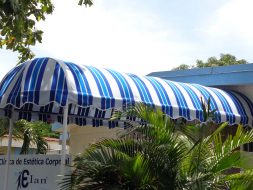 puertas para marquesinas